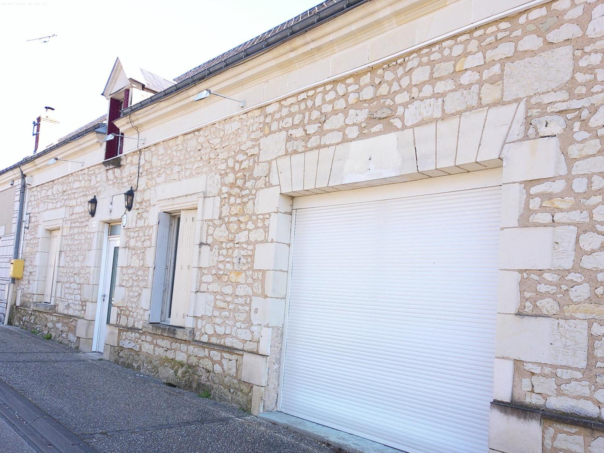 A 2 Pas D Azay Hotel Neuil Exterior photo
